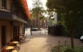 Nobilton Hotel